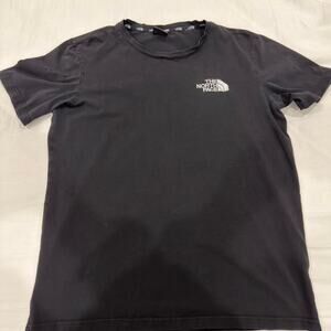 North face tee shirt black